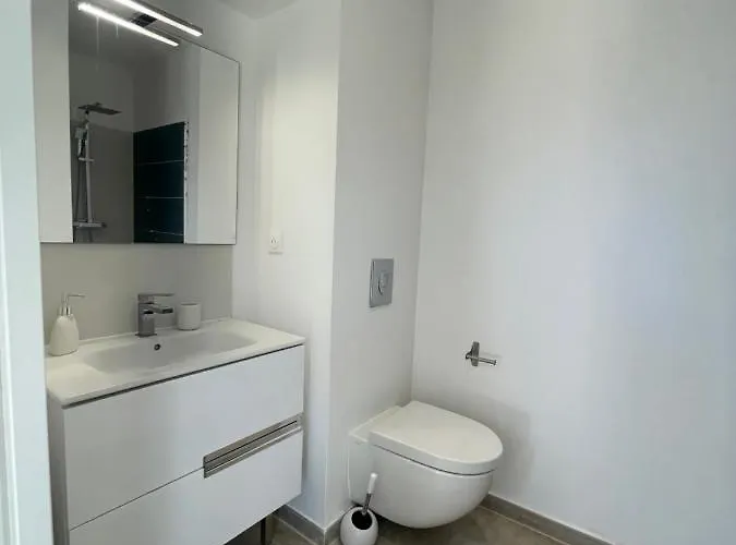 A 2mn De La Du Ruppione